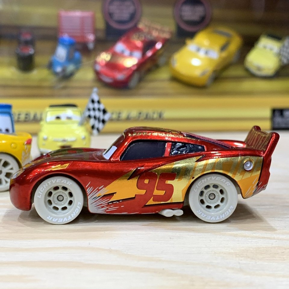 CARS3 FIREBALL BEACH RACE 4-PACK TARGET限定4台セット