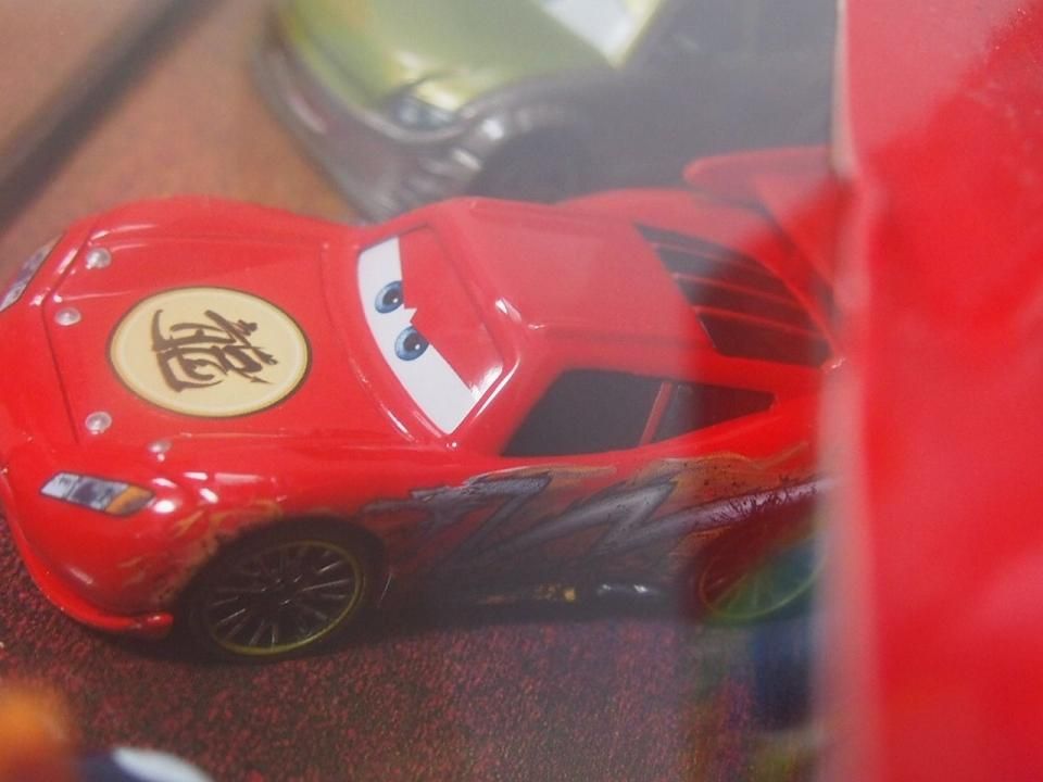 ASTRO ZOMBIES | 台紙傷み特価 MATTEL CARS 2023 シングル PATTY