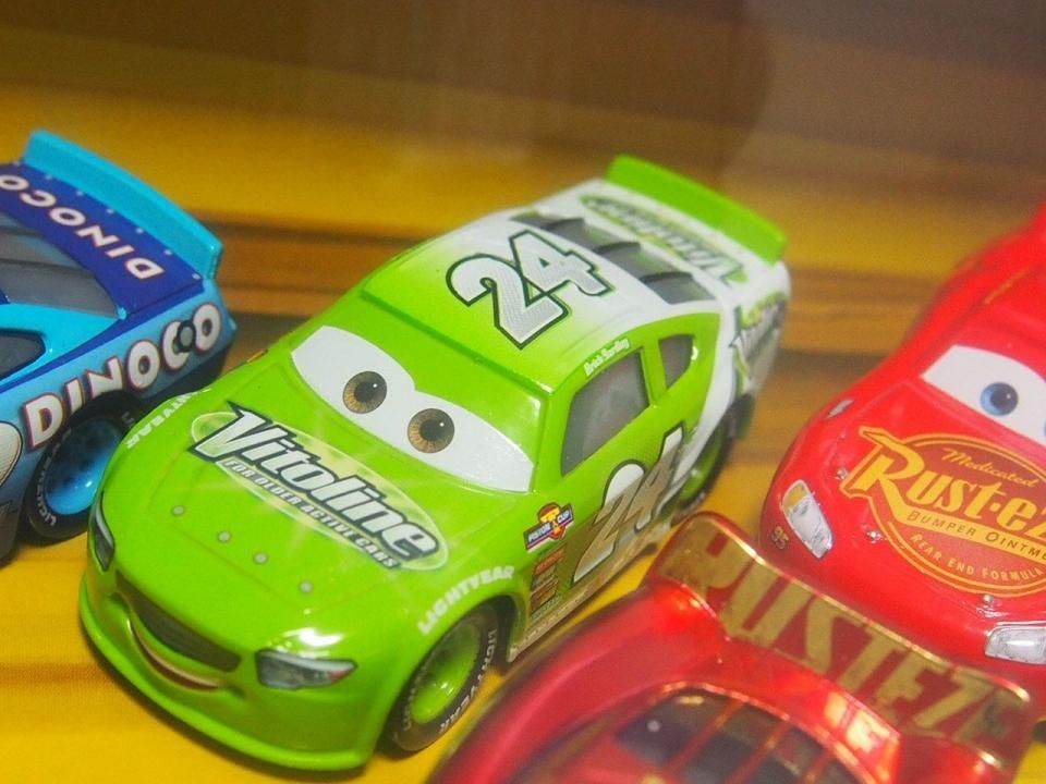Disney PIXAR Cars3 DESERT RACE 11 カーズ Disney Pixar Cars 3, Desert Race Toy Cars, 11-Pack Ready for
