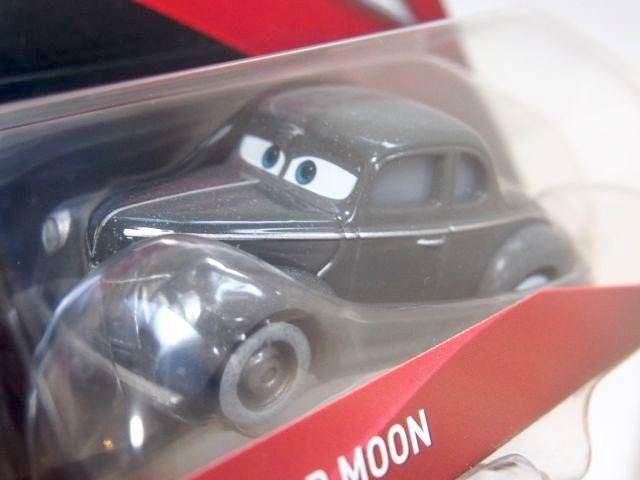 Jr.moon ジュニア　ムーン 11 カーズ　ミニカー Amazon.com: Disney Car Toys 3 Diecast Junior Moon Vehicle