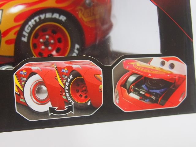 JADA TOYS CARS3 LIGHTNING McQUEEN EXCLUSIVE TIRE RACK EDITION 1:24