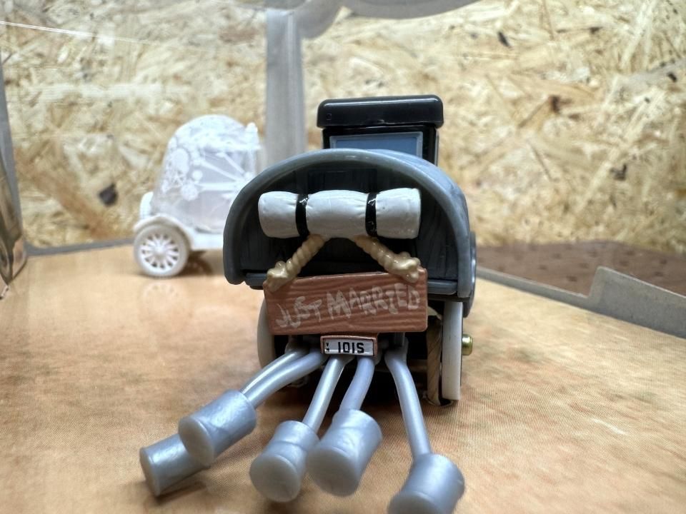 TIME TRAVEL MATER WEDDING DAY LIZZIE AND STANLEY GIFT PACK