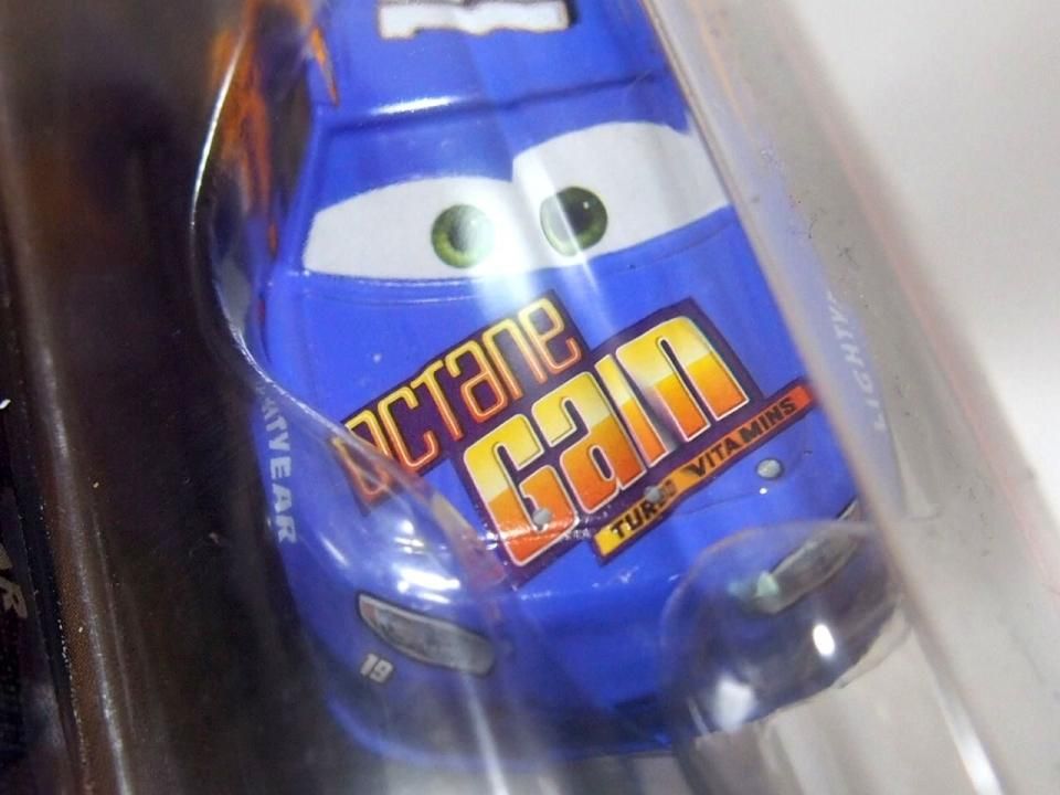 カーズ、ミニカー、BOBBY SWIFT No.19（大きいミニカー） カーズ、ミニカー、BOBBY SWIFT No.19（大きいミニカー） Disney