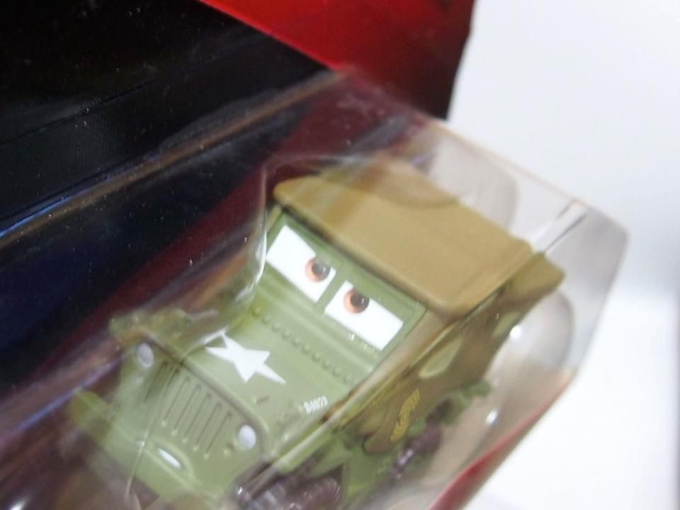 n*i様 SARGE WITH CANNON サージ　キャノン カーズ ミニカー SARGE WITH CANNON DELUXE 2018