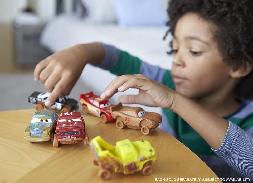 CARS3 CRAZY 8 PUSHOVER and LIGHTNING MCQUEEN 2pack CARS3 CRAZY 8 PUSHOVER and LIGHTNING MCQUEEN 2pack
