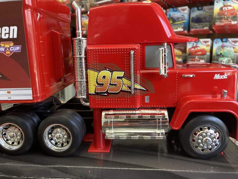 JADA TOYS 1:24 CARS3 MACK WITH TRAILER 全長63cm!!