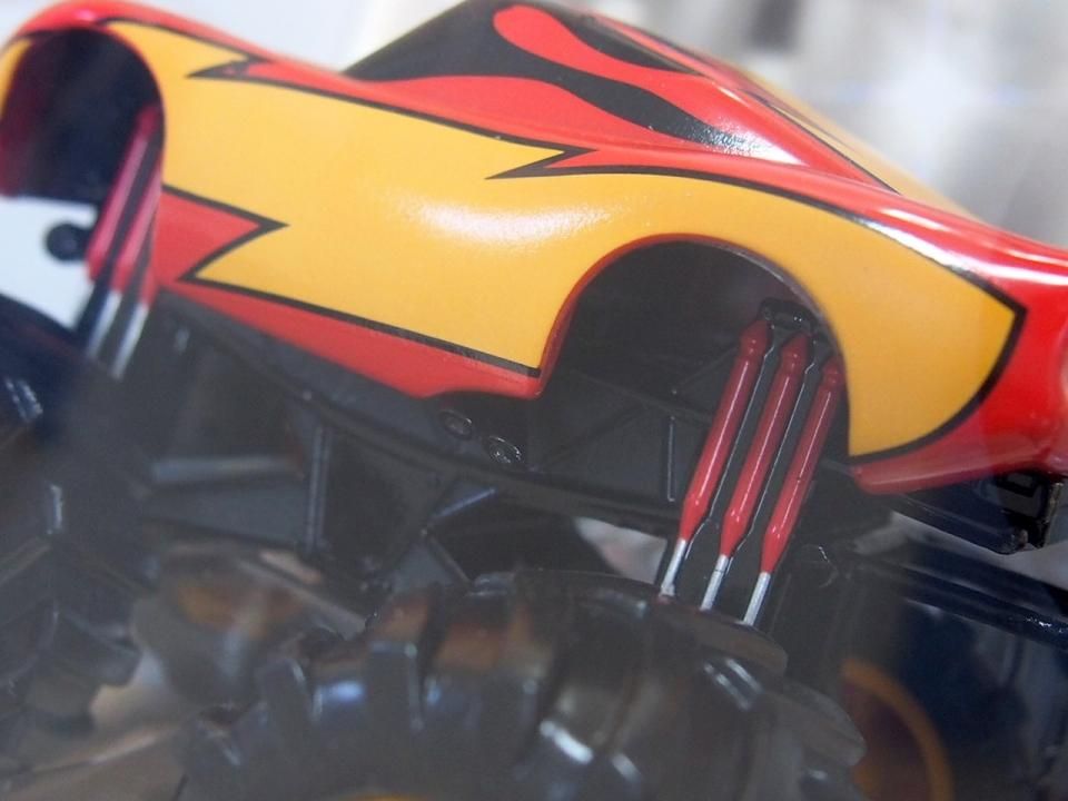 DISNEY STORE 1:43 FRIGHTENING Mc MEAN CARS TOON