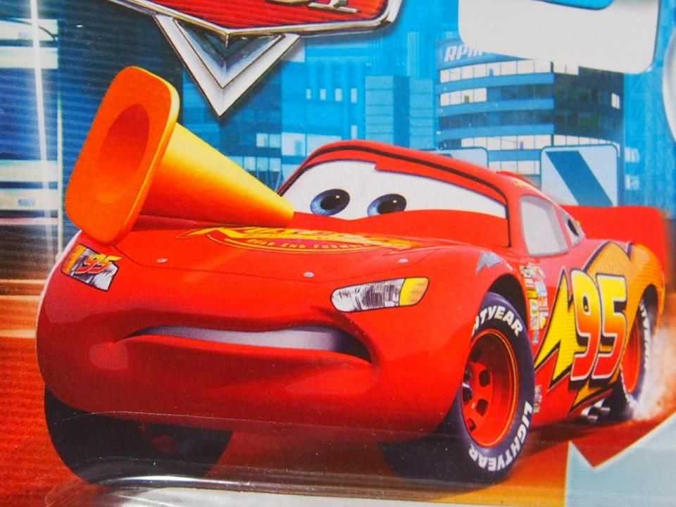 LIGHTNING MCQUEEN WITH CONE 2011 LOOK EYES CHANGE NS版