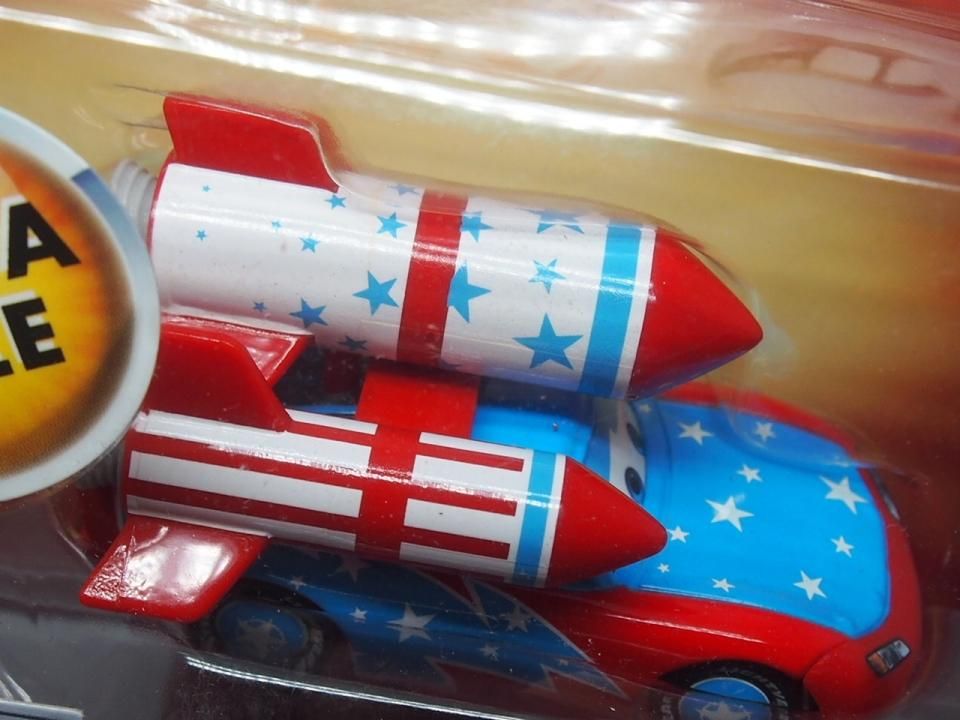 Daredevil Lightning McQueen デラックス版 BDD World of Cars - Daredevil Lightning McQueen (4 pack