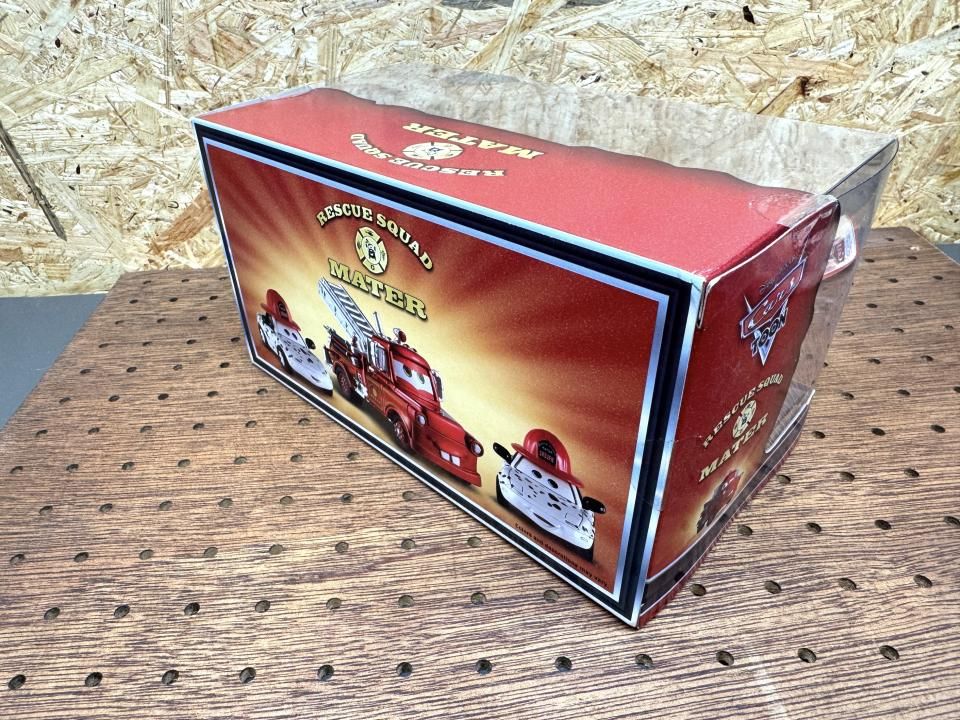 ゆ*ま様 2009年コミコン限定　消防車メータ&ダルメシアンのミアティア2台 ゆ*ま様 2009年コミコン限定 消防車メータ&ダルメシアンの