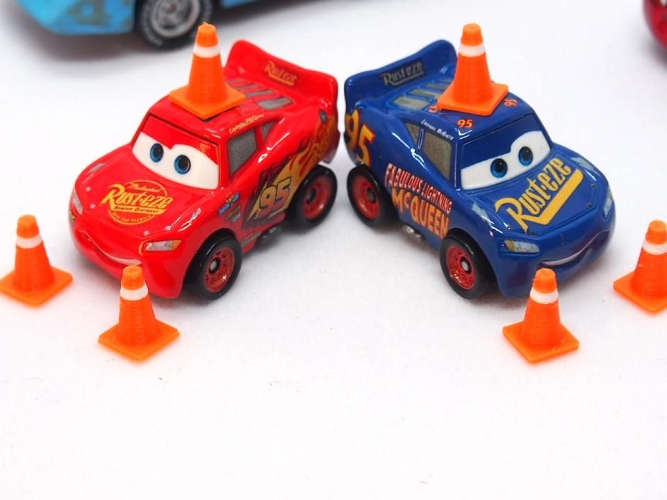 2020 MINI RACERS メタリック ラスティーズ ライトニング