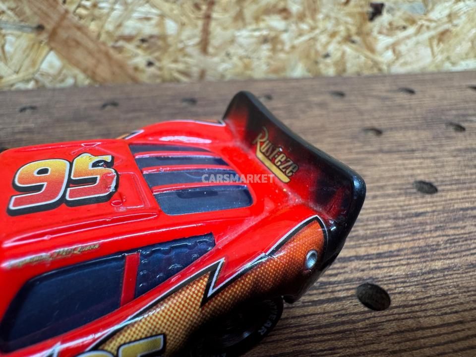 カーズ　マテル　ミニカー　バーンライトマックイーン　カーズトゥーン　焦げ BURNT LIGHTNING MCQUEEN 2011年 TOON
