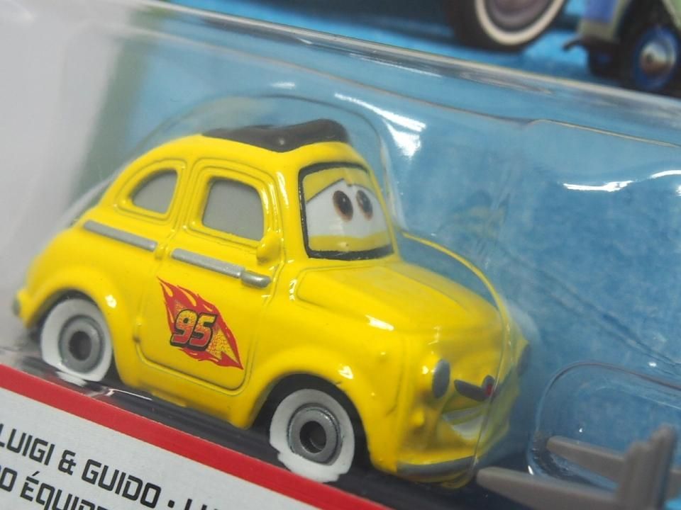 TEAM 95 LUIGI GUIDO ルイジ　グイド カーズ ミニカー RACE TEAM LUIGI and GUIDO 2020 (ヘッドセット無し）