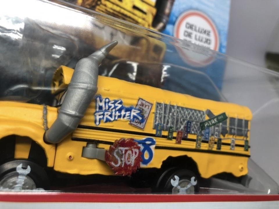 マテル カーズ3 ミスフリッター　デラックスサイズ Amazon | MATTEL Disney-PIXAR CARS DELUXE 