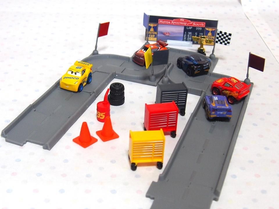 MINI RACERS アドベント カレンダー