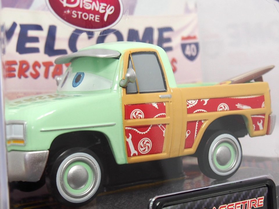 DISNEY STORE 1:48 JOHN LASSETIRE with SURFBOARD CHASE