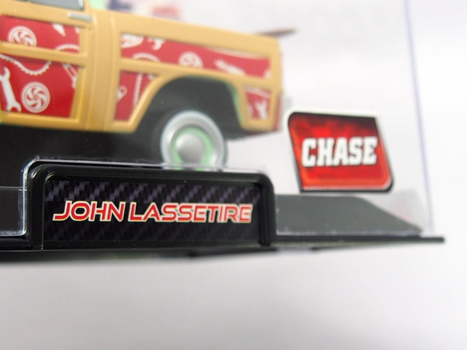 DISNEY STORE 1:48 JOHN LASSETIRE with SURFBOARD CHASE