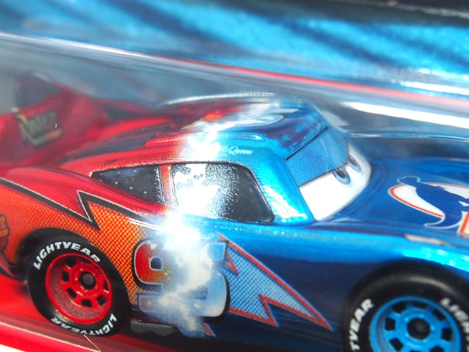 TRANSFORMING LIGHTNING McQUEEN 世界限定4000個 2020