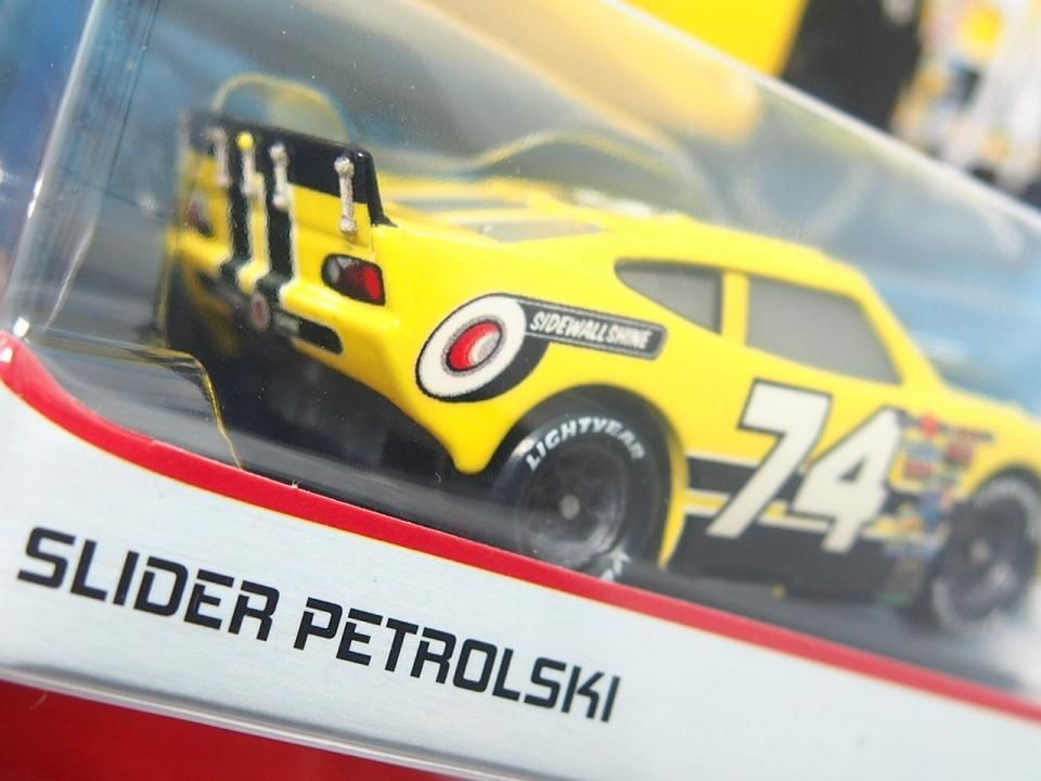 カーズ マテル ハウラー SIDEWALL O SHINE74 - メルカリ