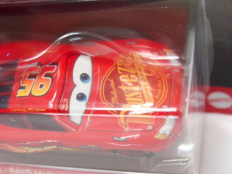 LIGHTNING McQUEEN (CARS3) with PISTON CUP TROPHY 2021