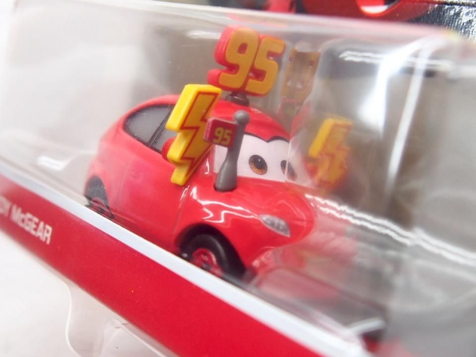 マテル製ミニカー　カーズ　マディ・マックギア Amazon | MATTEL Disney-PIXAR