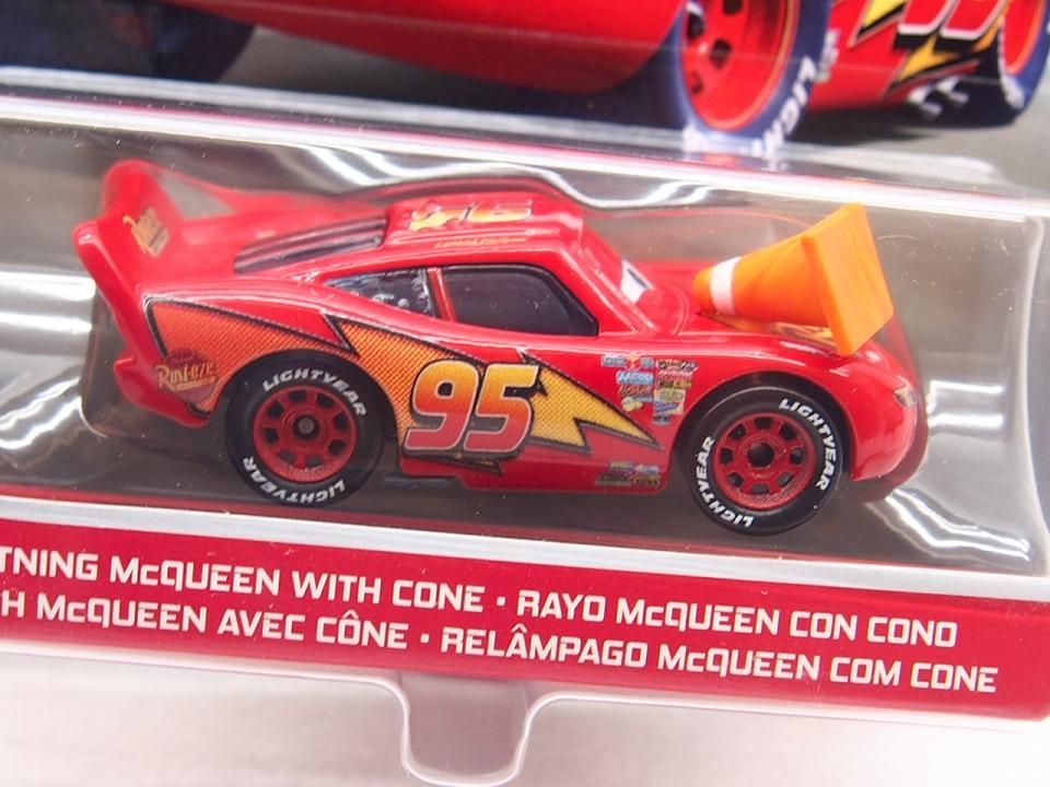 LIGHTNING MCQUEEN WITH RACING WHEELS (CARS2) 2022