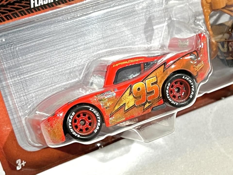 MATER (with working Hook) & ROAD REPAIR McQUEEN 2022