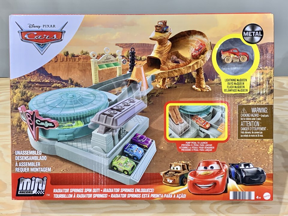 RADIATOR SPRINGS SPIN OUT! PLAYSET 2022 MINI RACERSミニミニカーズ ...