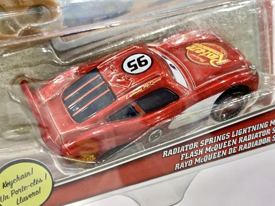 RADIATOR SPRINGS LIGHTNING McQUEEN With Keychain RSC 2021