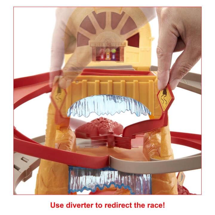 カーズ マテル ラジエータースプリングスマウンテンレース プレイセット ミニカー RADIATOR SPRINGS MOUNTAIN PLAYSET ラジエタースプリングス