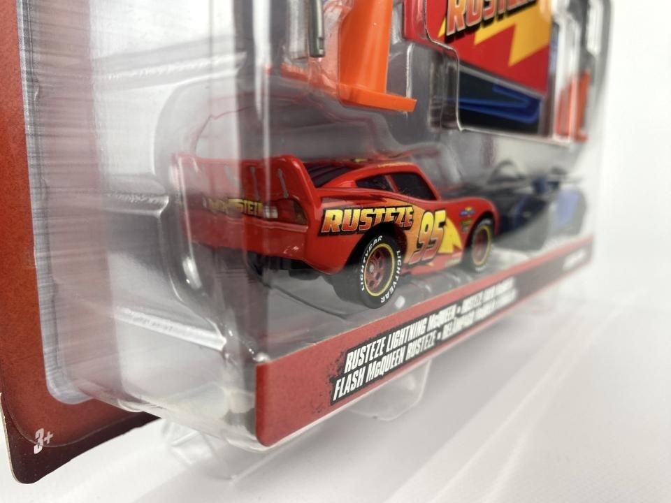 RUST-EZE LIGHTNING McQUEEN & JACKSON STORM 2-pack with RUST-EZE LIGHTNING McQUEEN & JACKSON STORM 2-pack with
