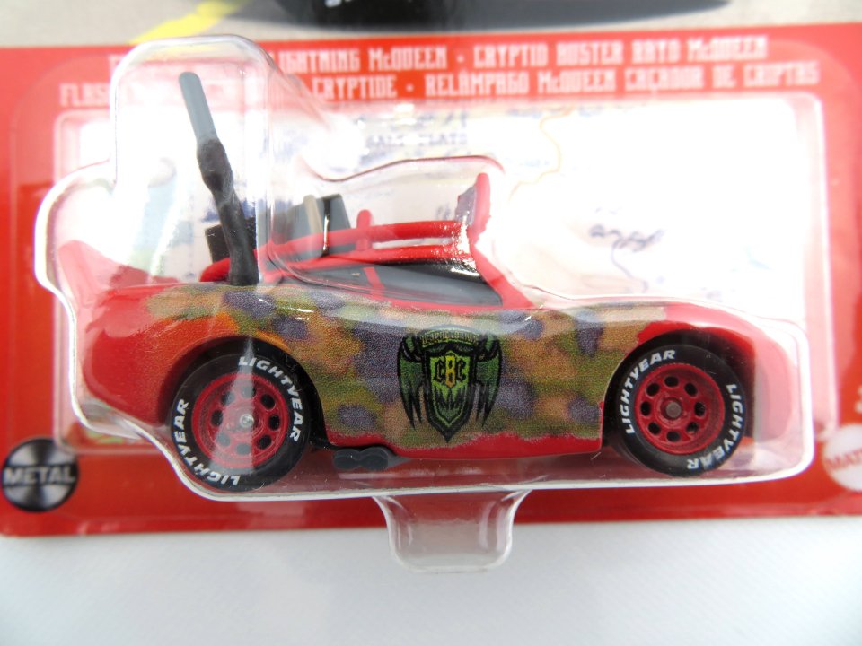 CRYPTID BUSTER LIGHTNING McQUEEN 2023 (CARS ON THE ROAD)