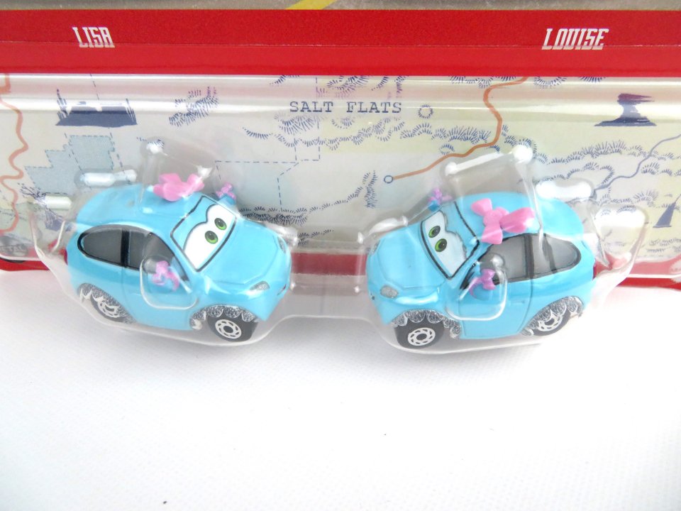 LISA and LOUISE 2023 (CARS ON THE ROAD)