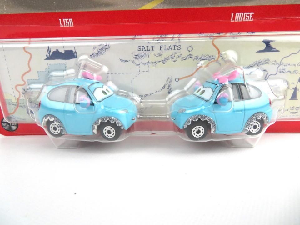 LISA and LOUISE 2023 (CARS ON THE ROAD)