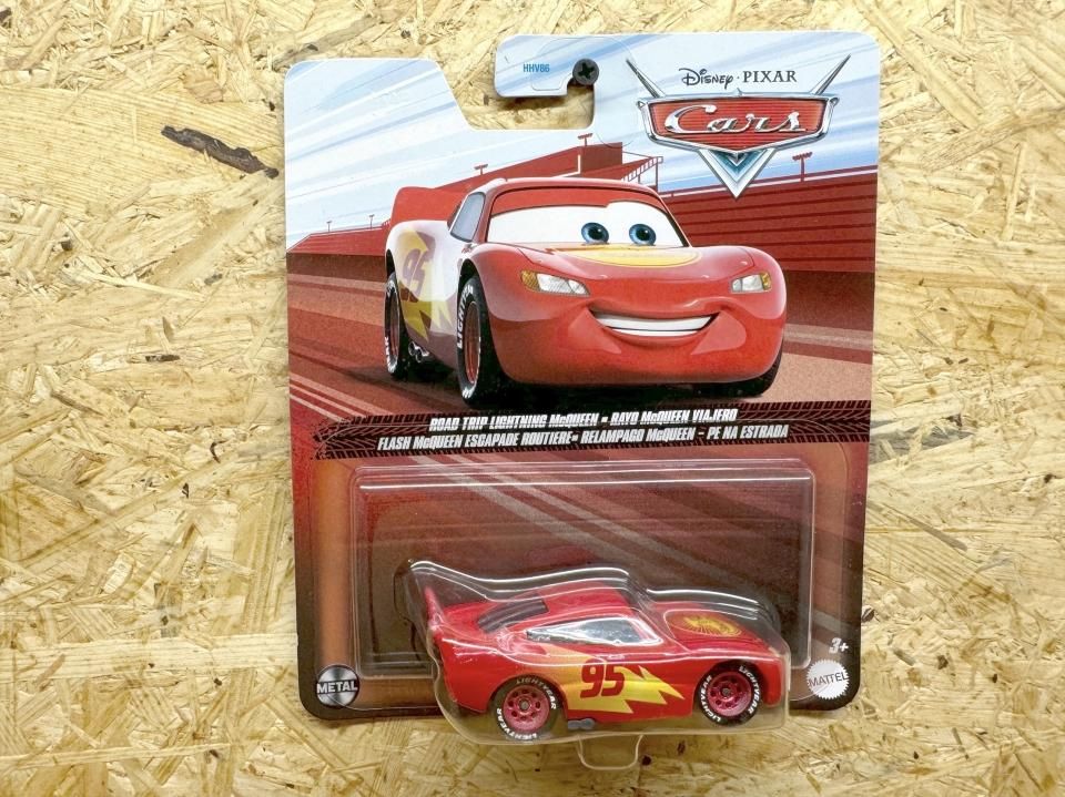 カーズ マテル ROAD TRIPPIN MACK ロードトリップ ミニカー カーズ マテル ROAD TRIPPIN MACK ロードトリップ ミニカー