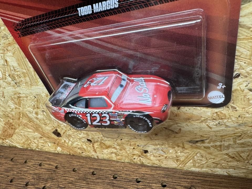 FABULOUS LIGHTNING McQUEEN 2024