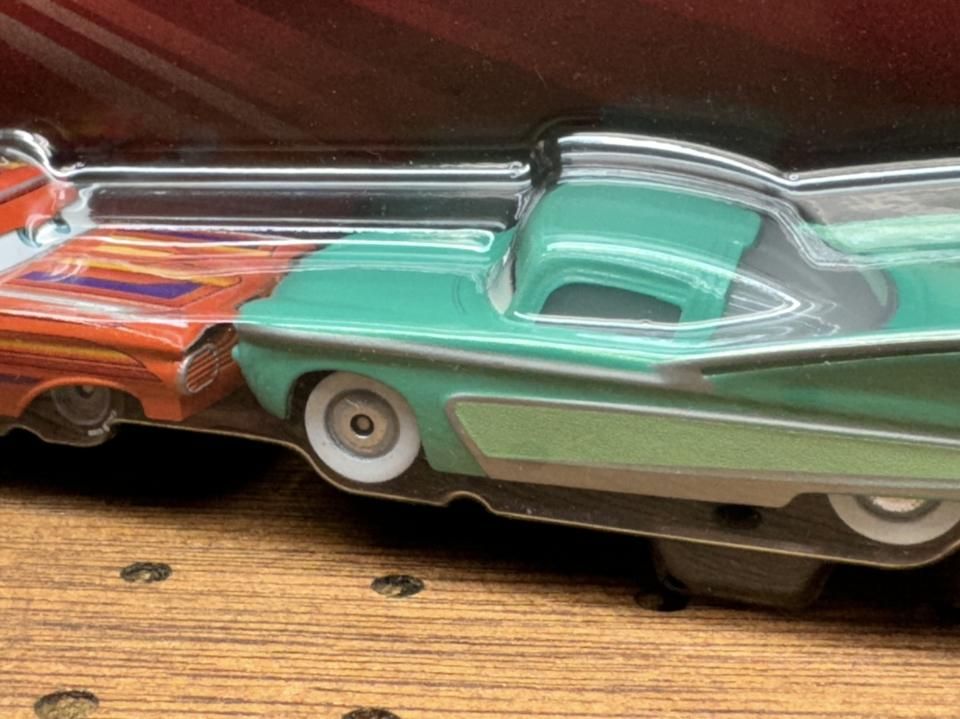 CARS ON THE ROAD RAMONE and FLO 2024