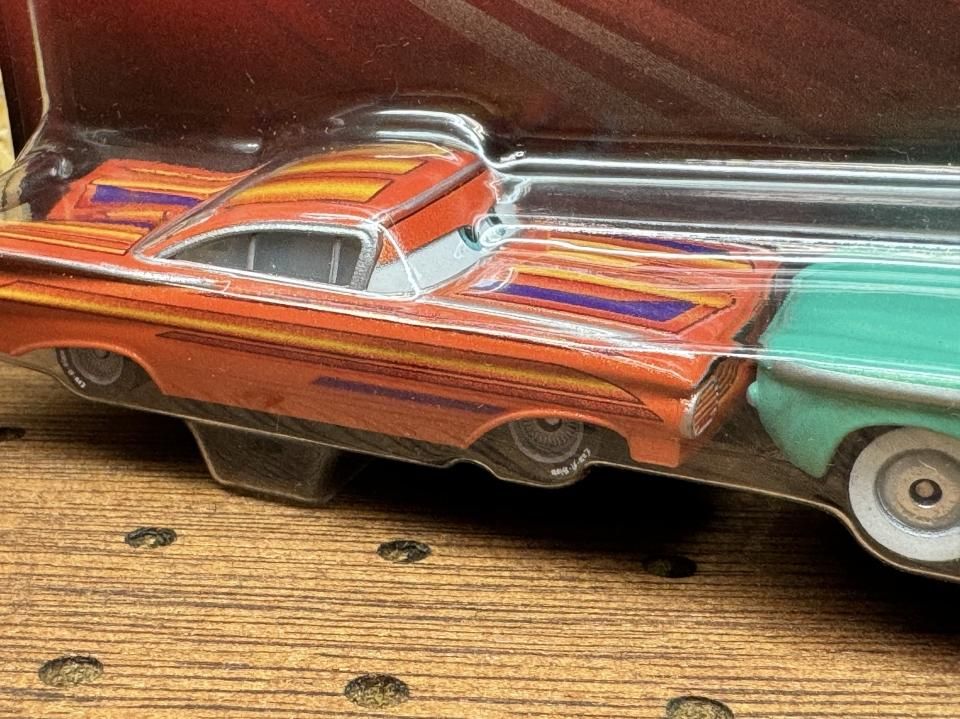 イントロ　intro ラモーン　ramone カーズ ミニカー ディズニーカーズ ラモーン