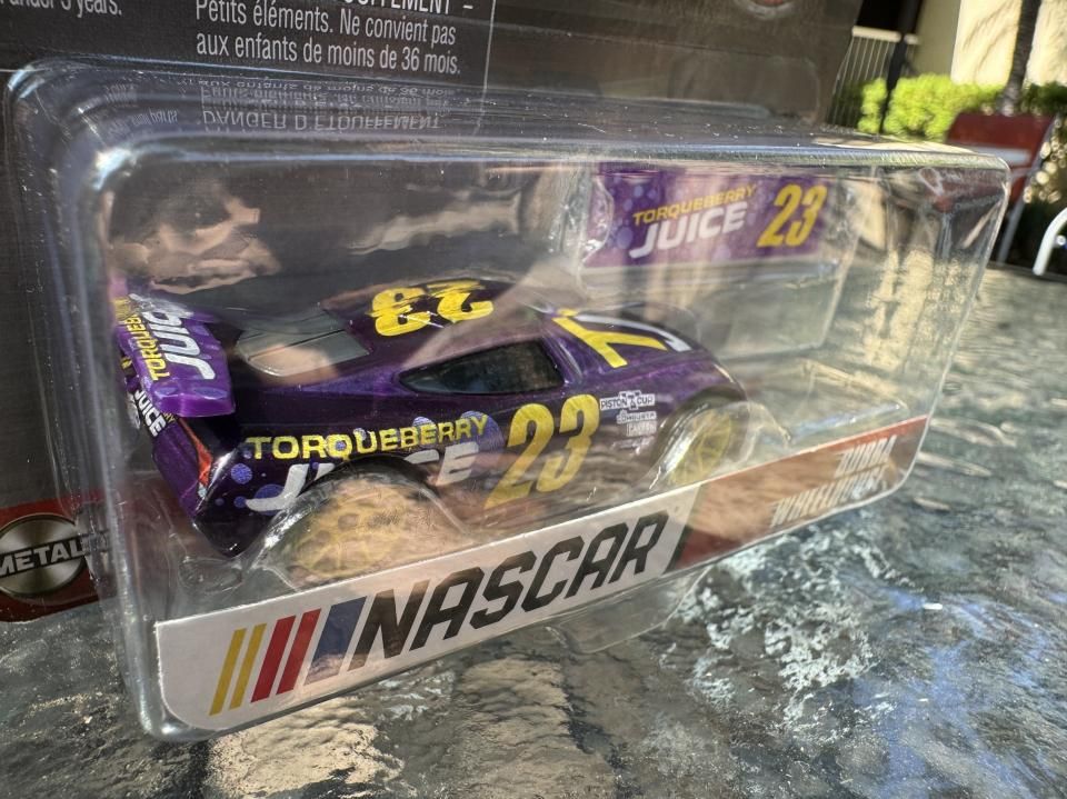 マテル カーズ ナスカーシリーズ ライトニング・マックィーン ホイール違いセット マテル カーズ ナスカーシリーズ ライトニング・マックィーン