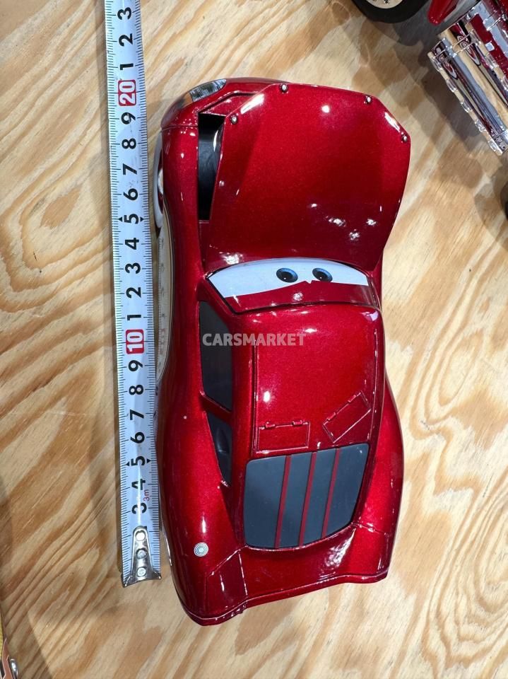 ライトニング・マックイーン (タイヤラック リミテッドエディション) Amazon | カーズ 2018 ジェイダトイズ メタルズ 1/24スケール
