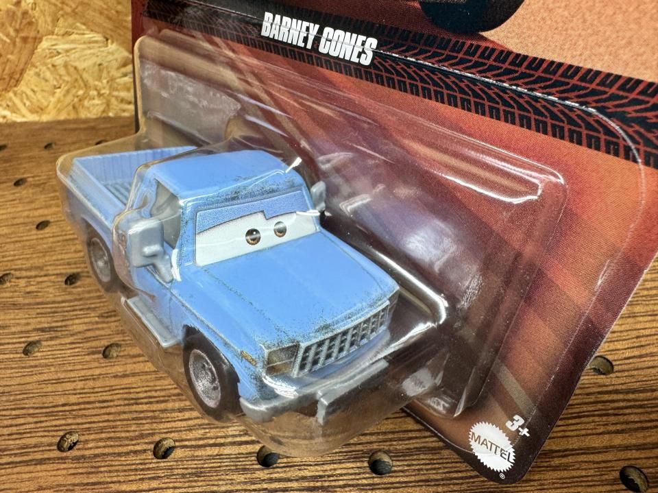 バーニー　ミニカー BARNEY CONES 2024 (CARS ON THE ROAD)