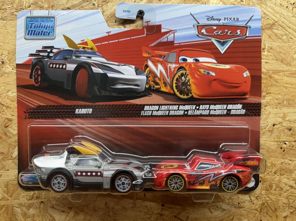 【レア】ディズニー マテル カーズ Cars Toon カブトニンジャ 未開封 レア】ディズニー マテル カーズ Cars Toon カブトニンジャ 未