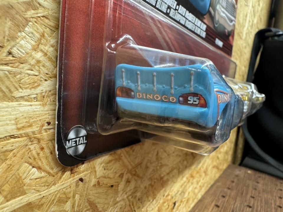 BLING BLING LIGHTNING McQUEEN and TEX DINOCO 2-pack 2025