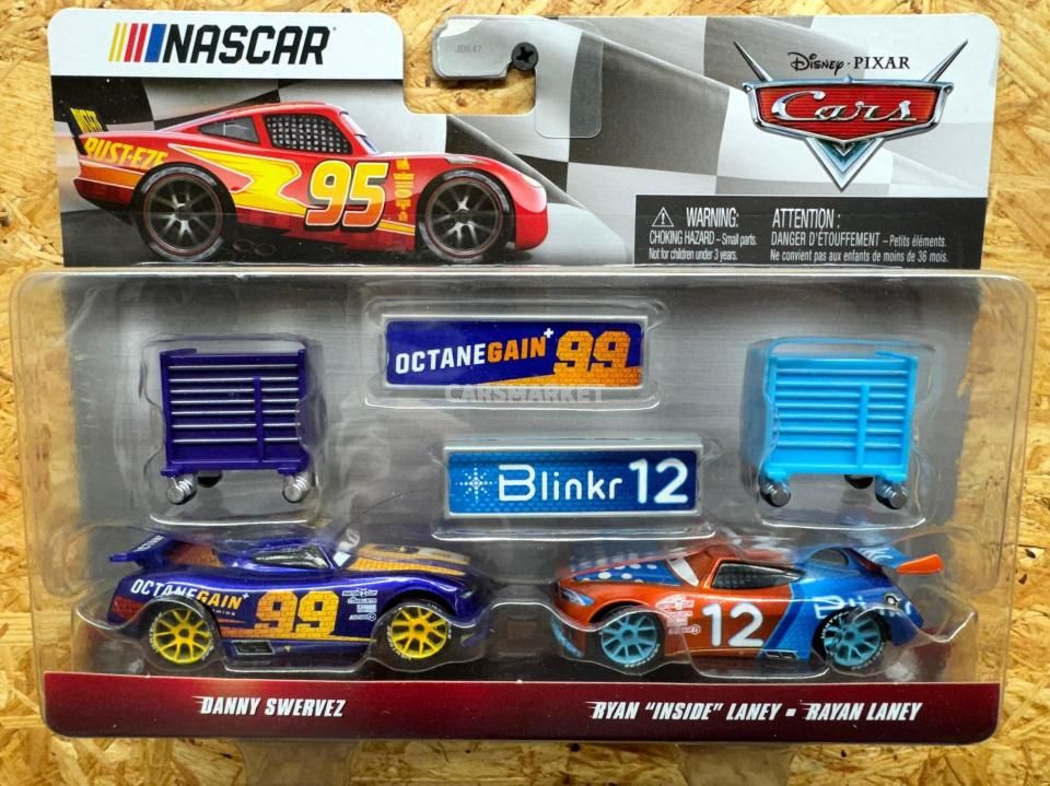 コマたろう出品　NASCAR ミニカー セット NASCAR SERIES 2025 2-pack with Accessories 4種セット New Chase