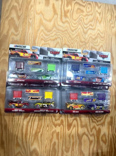 <img class='new_mark_img1' src='https://img.shop-pro.jp/img/new/icons1.gif' style='border:none;display:inline;margin:0px;padding:0px;width:auto;' />NASCAR SERIES 2025 2-pack with Accessories 4糧å New Chase Racelott!