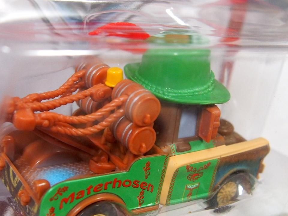 マテル　メーターホーセン　ドイツ　ミニカー　カーズ ドイツの民族衣装レーダーホーゼンを身にまとった変装系メーター
