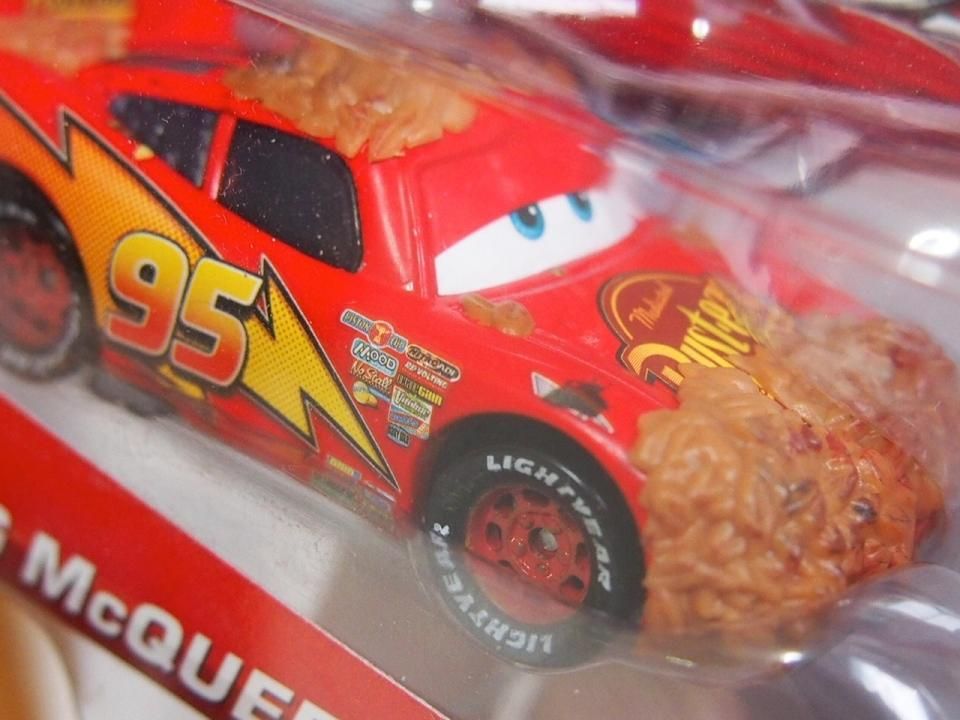落葉　枯葉　木の葉 マックィーン　マックイーン カーズ　ミニカー NATURE DRIVE LIGHTNINGMCQUEEN