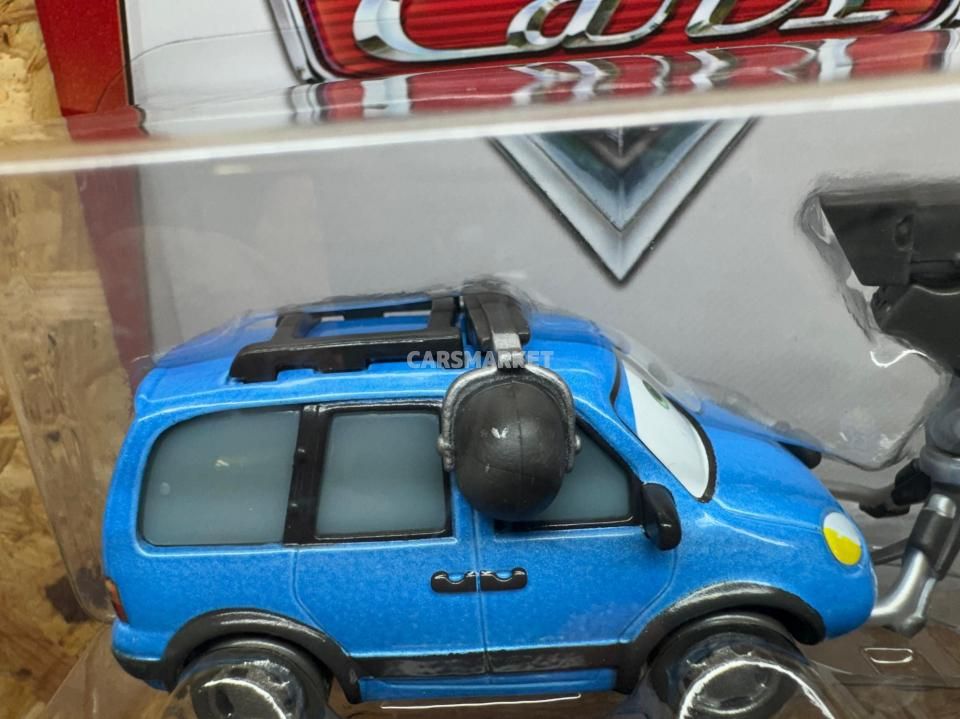 CHUCK CHOKE CABLES カーズ ミニカー Disney Pixar Cars The World of Cars Series 2 Chuck Choke