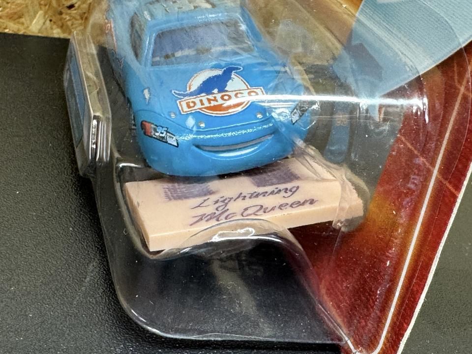 カーズ マテル マックイーン WITH CELEBRITY SIGNATURE - メルカリ