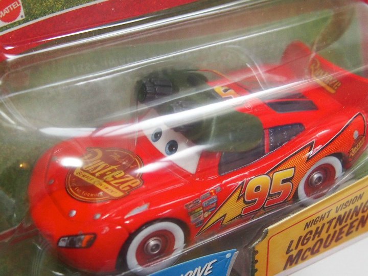 NIGHT VISION LIGHTNING McQUEEN コレクターガイド付き！ ROR版